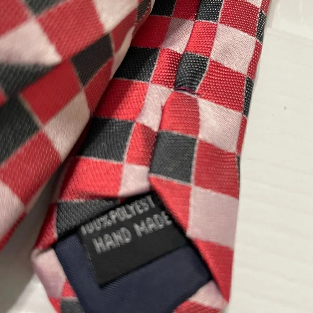‎Clarence Henningham Red and Gray Checkered Tie